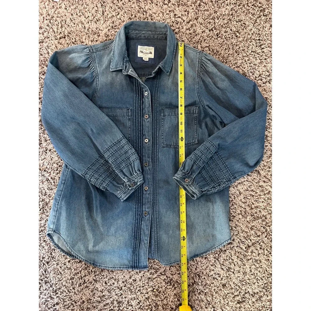 Vintage American Eagle Denim Shirt Medium Wash Pintuck Button Down Top Womens M